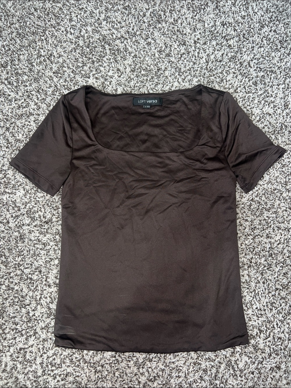 Loft Versa Women's Black Rounded Squate Neck Short Sleeve Top